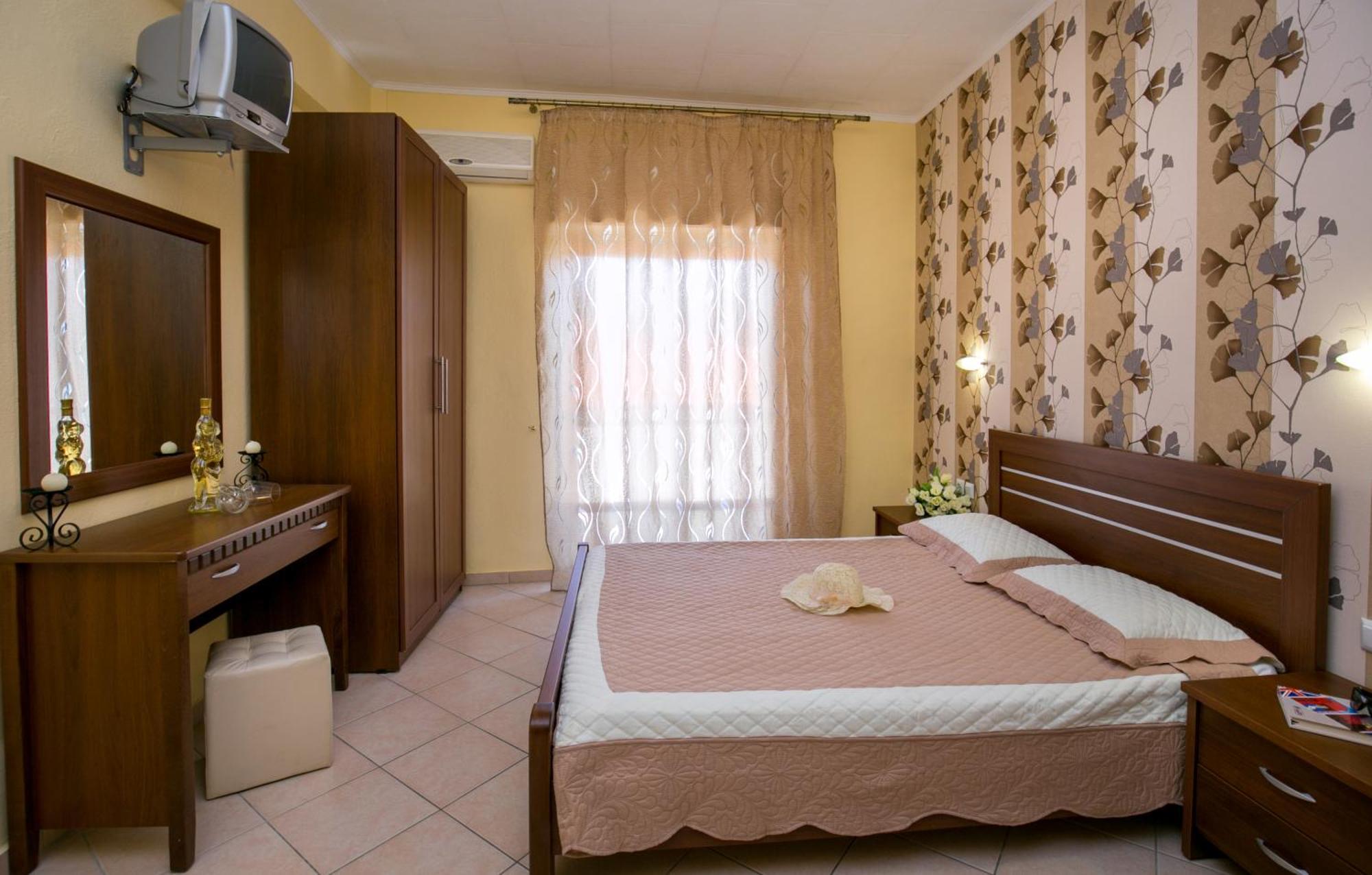 Markos Studios Potos Exterior foto